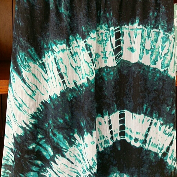 Beautiful Tye Dye High/Low Maxi dress - Picture 6 of 7